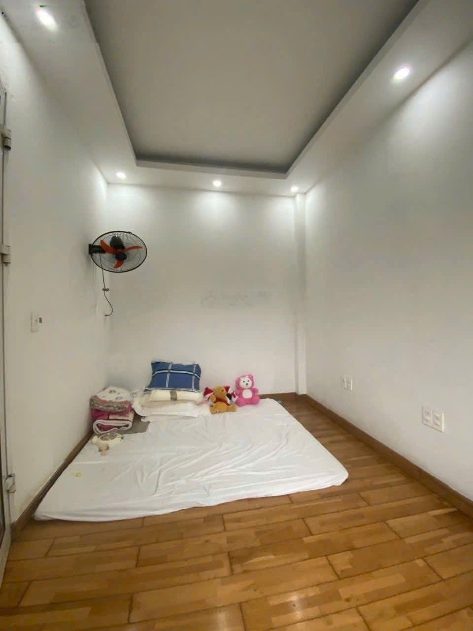 Nhà phố Phúc Lợi - tân cổ điển - view hồ điều hòa - ở & kinh doanh cao