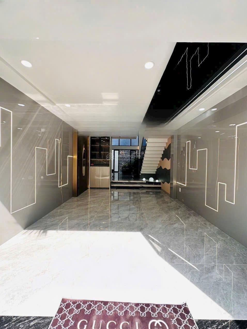 Nhà đẹp đón tết 67.3m2- 4tầng 4pn 5wc đường nhựa 7m- sát ngay phạm văn đồng ra sân bay 15p