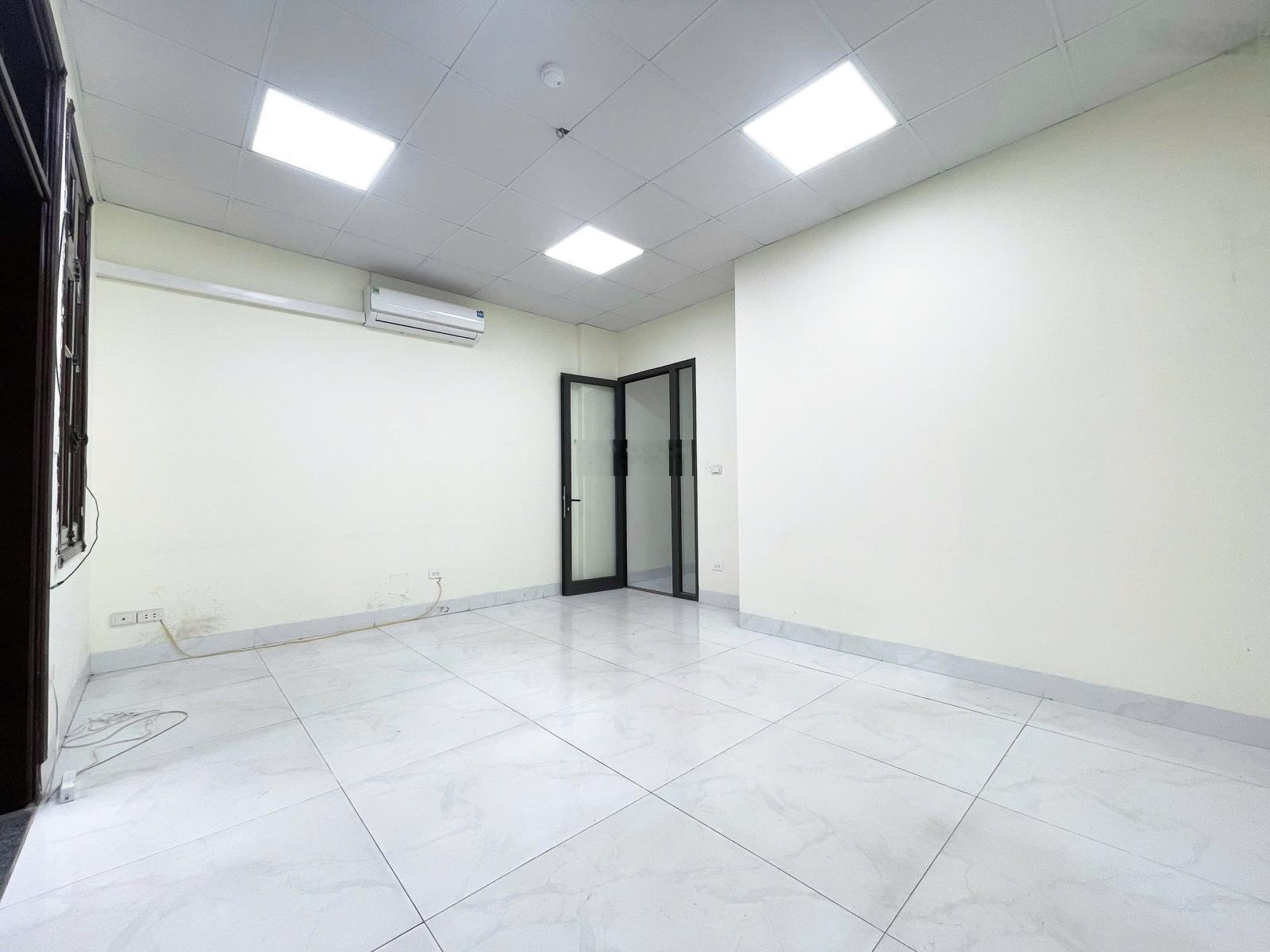 Cho thuê sàn VP 30m2 - Trần Vỹ, Cầu Giấy, Hà Nội