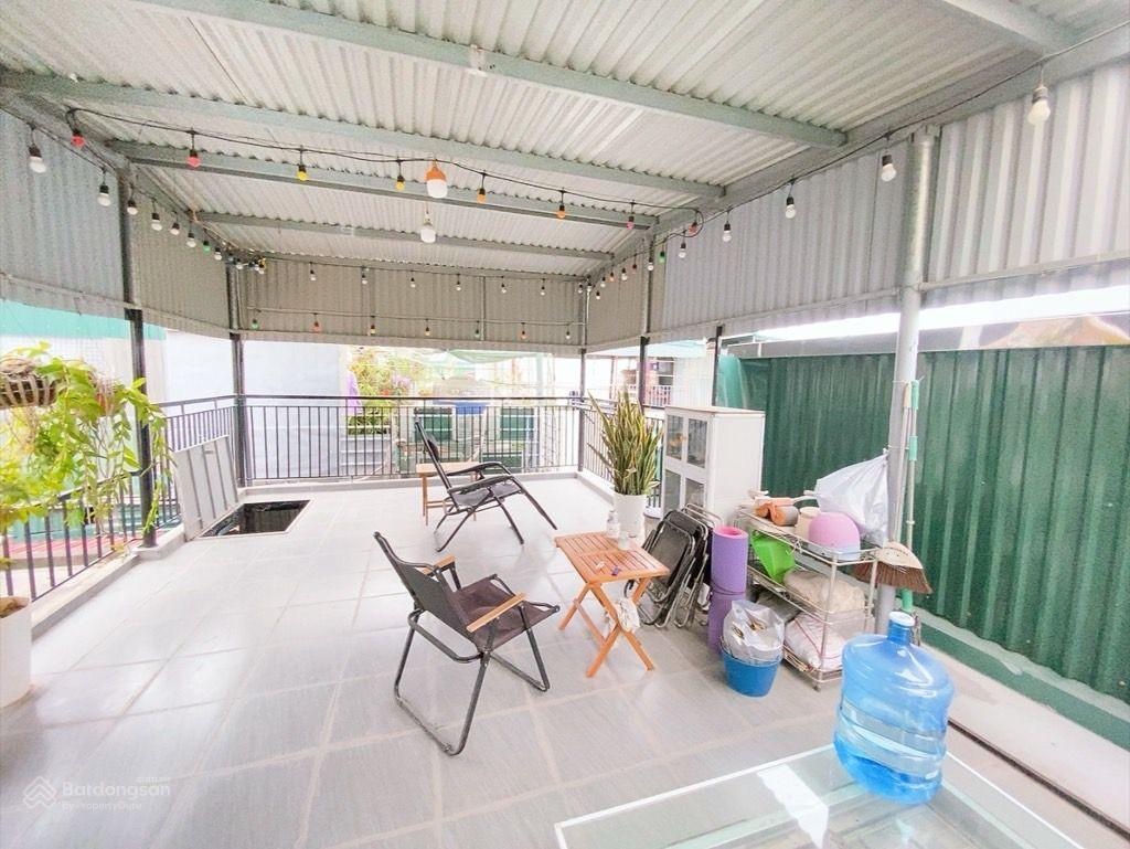 Lương Khánh Thiện - Tân Mai - View Hồ Đền Lừ - Sát Oto , Ngõ 3 Gác , Gần 40m2 Nhà 6 Tầng Dân xây