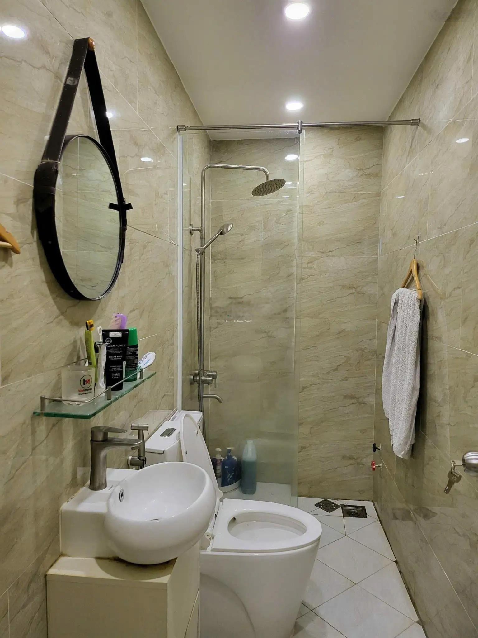 Siêu vị trí ! Hoa Sữa,P,7 Q,Phú Nhuận-DT:3,2 x 7m -4 tầng 3 PN 4 WC nội thất đầy đủ,chỉ 7,9 tỷ TL!