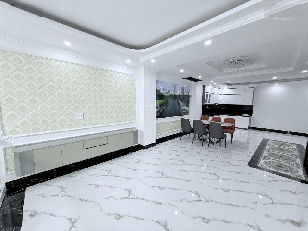 Bán nhà xây mới phúc lợi,nhà đẹp ở luôn,thang máy,full nội thất.dt74m.15.8 tỷ