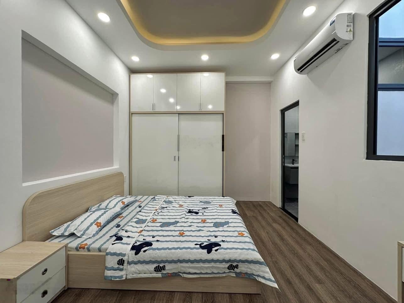 Cần bán gấp nhà 68m2/4Tỷ350 Trần Quang Khải P. Tân Định Quận 1. Đang cho thuê 28tr/th gần BV Q1