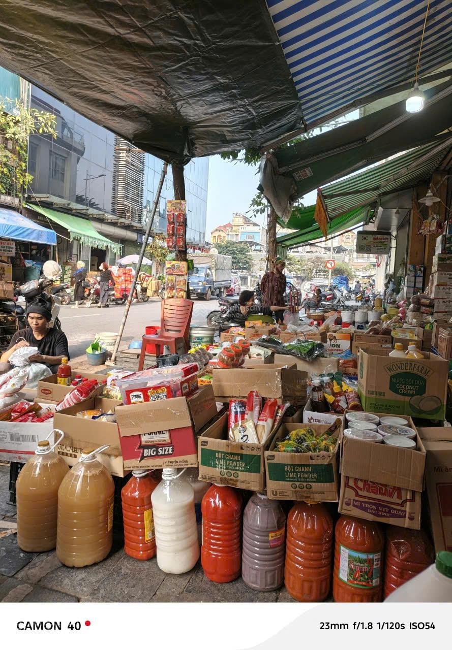 Nhà phố Cao Thắng, Hoàn Kiếm. Vị trí trung tâm, có không gian kinh doanh riêng. Chỉ hơn 10 tỷ