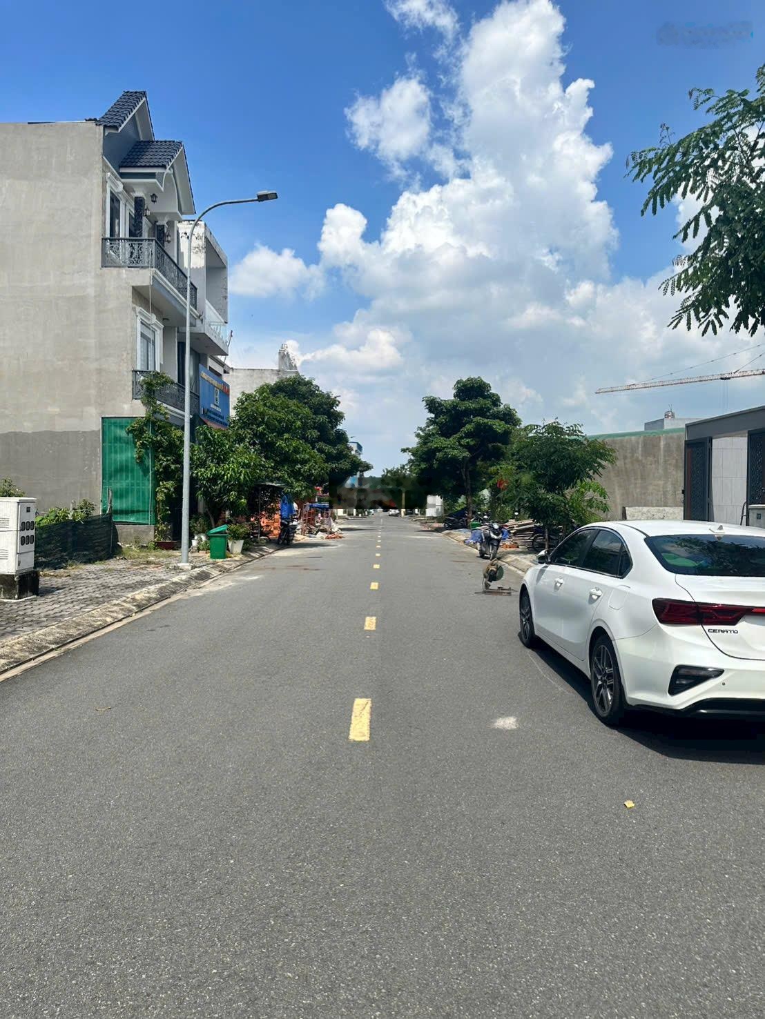 Đất thổ cư khu vực trung tâm giá tốt cách TP. HCM chỉ 1km