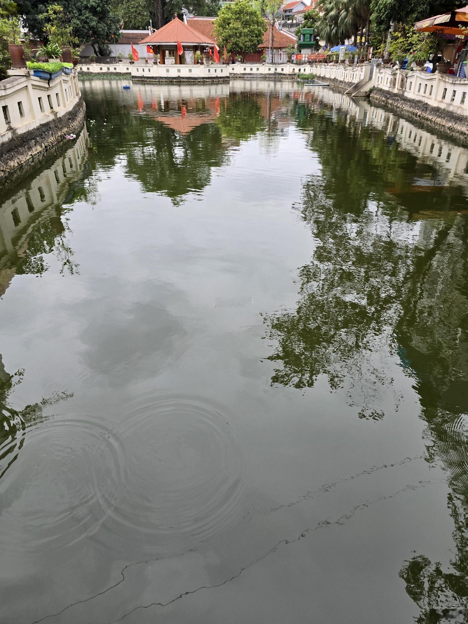 Hiếm thật 3 mặt thoáng view hồ, cách trường cao đẳng fpt, bệnh viện fennika 200m, cách ga