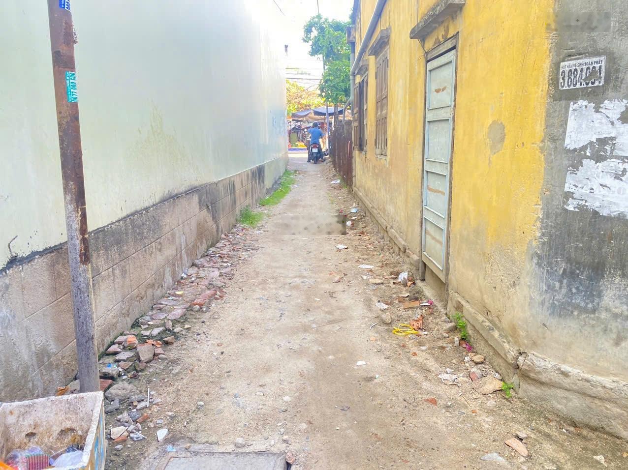 Hàng hiếm bán lô đất hẻm Nguyễn Khuyến full thổ cư đối diện chợ Vĩnh Hải giá 2 tỷ 400