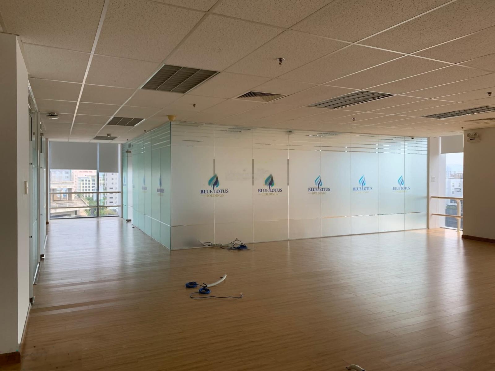 Văn phòng hạng B, view thành phố, view sông Hàn, diện tích đa dạng, giá chỉ từ 297.000/m2/tháng