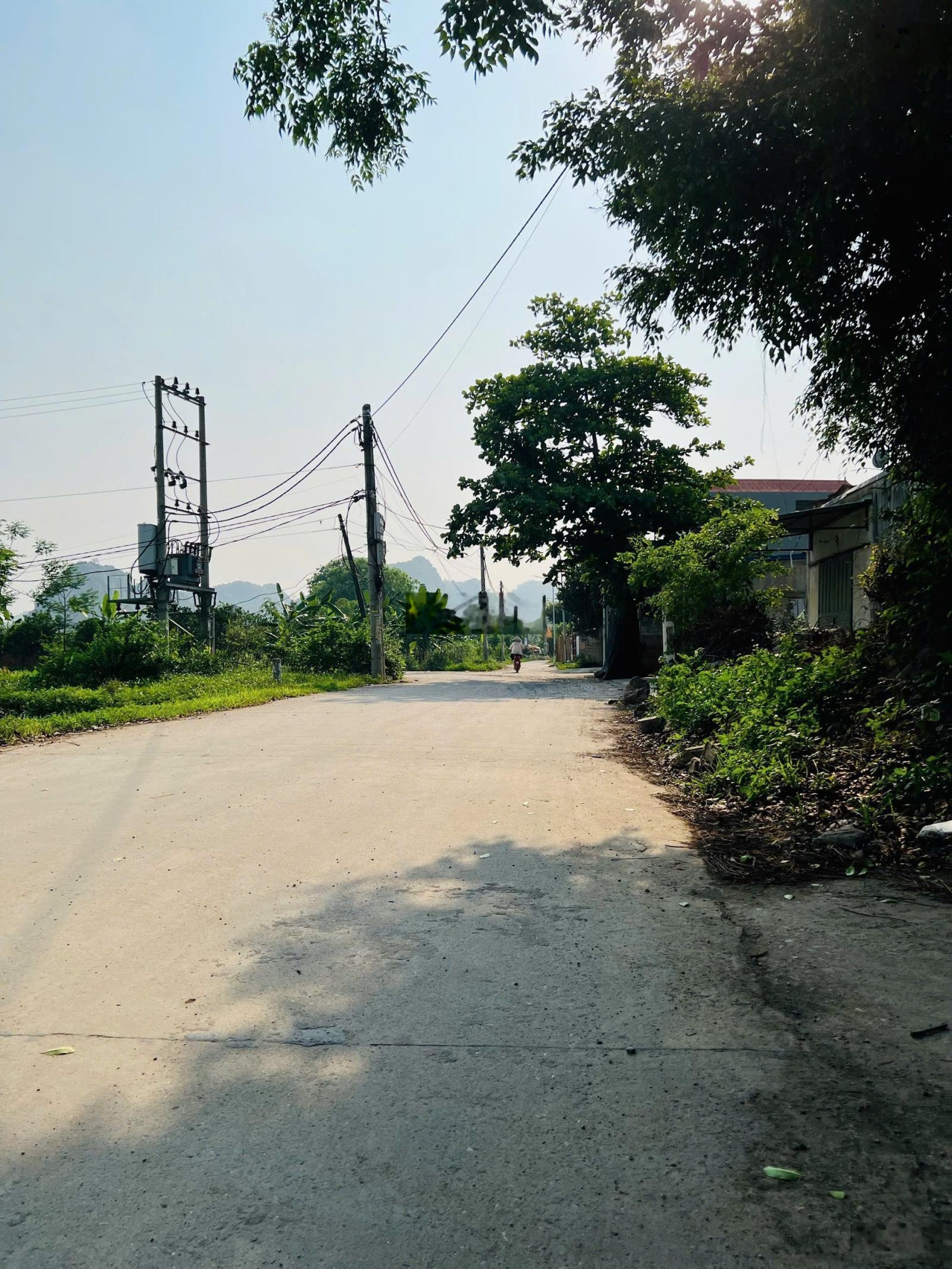 850tr sở hữu 52m2 đất thổ cư sổ đỏ Hà Nội sát dự án khu du lịch sinh thái hồ Quan Sơn