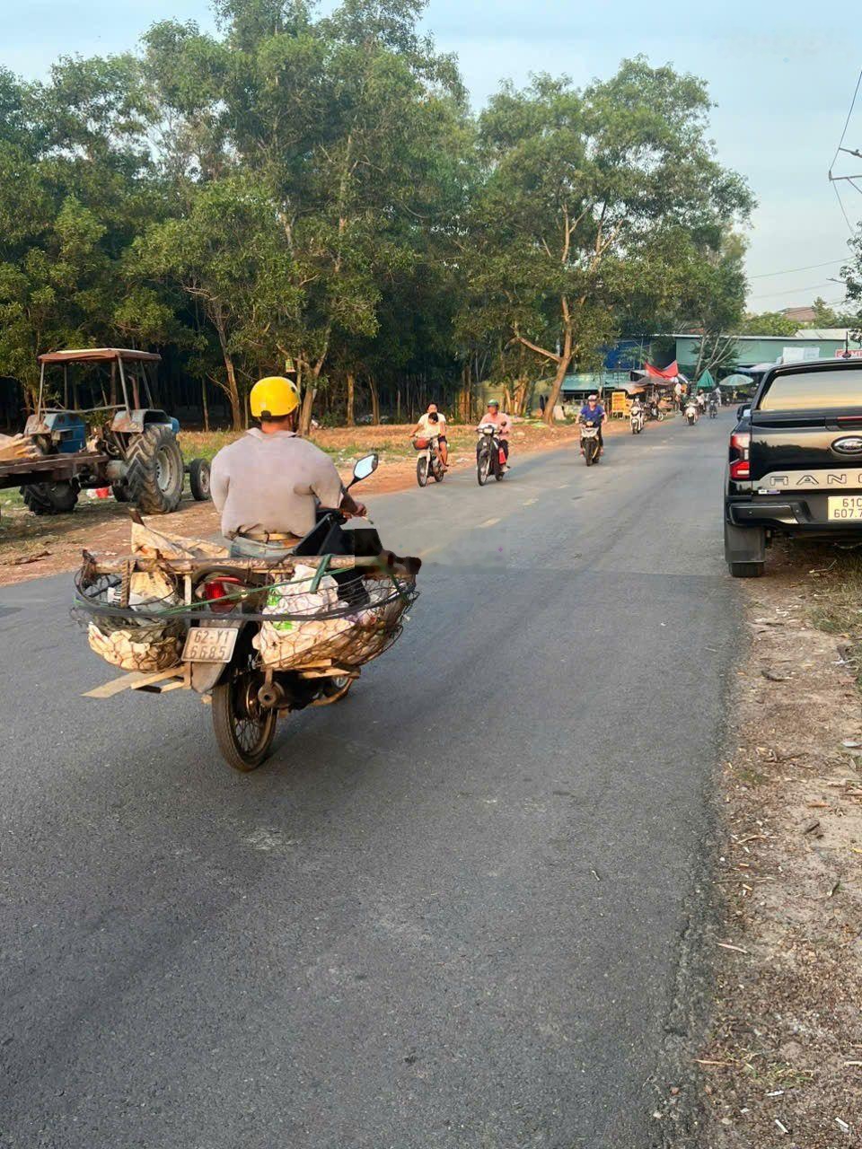 Đất ngay chợ Tự Phát, Chánh Phú Hòa,Bến Cát , Bình Dương