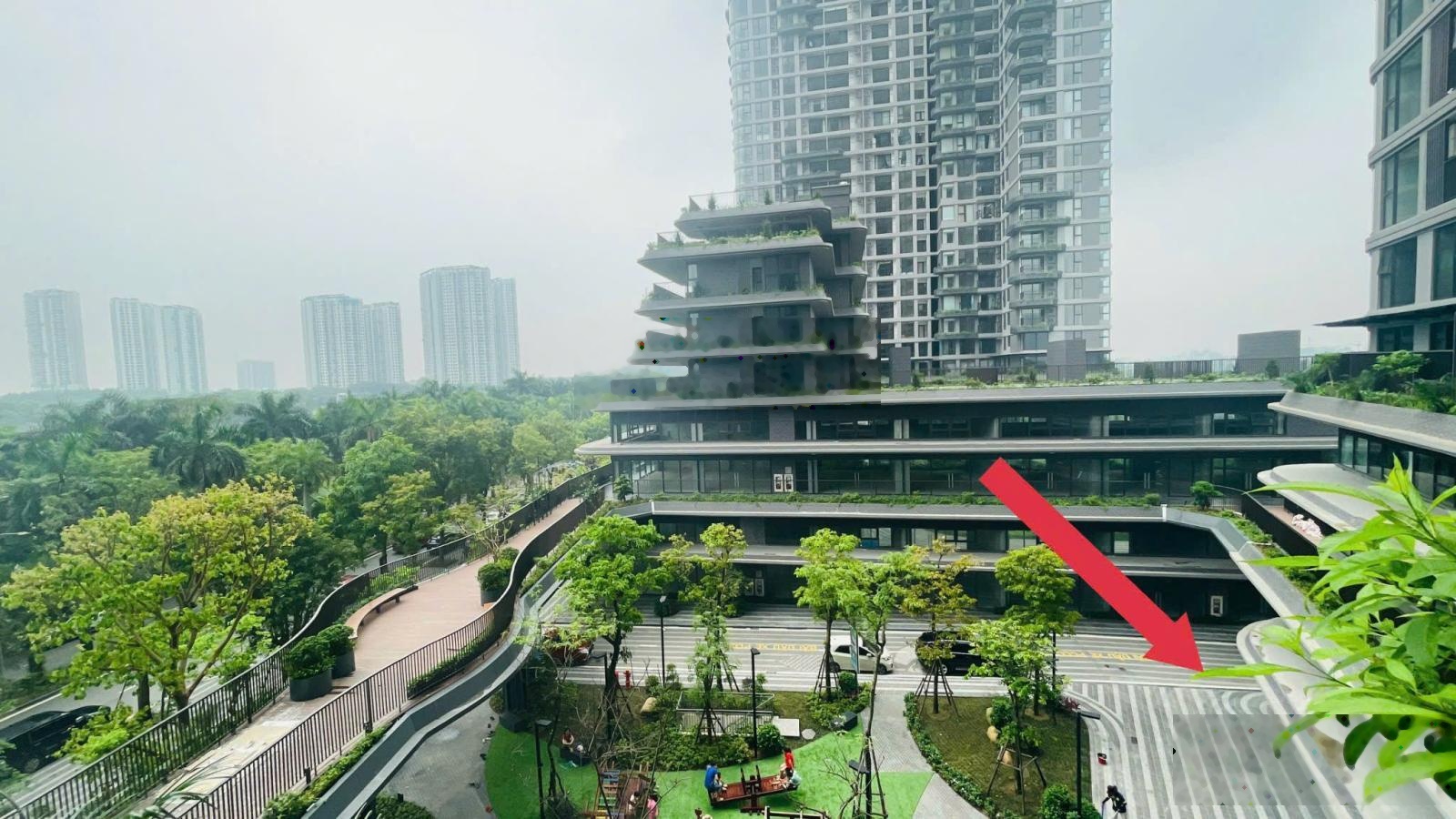 Bán khối đế kinh doanh tầng 1 tại Landmark Ecopark, căn góc mặt trước đối diện sân chơi thoáng