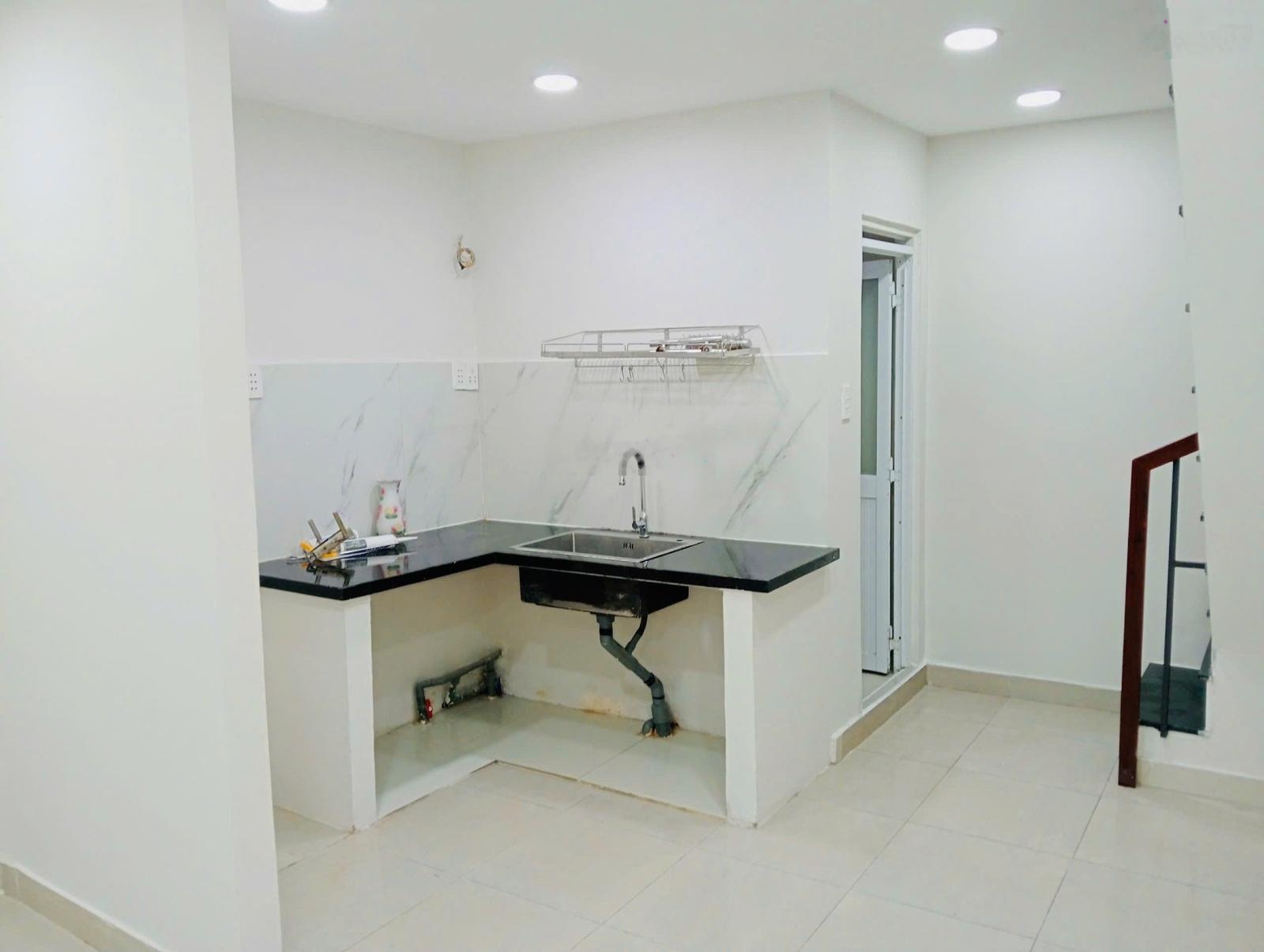 Nhà Mới Ở Ngay Ngô Quyền Quận 10 32m2 Ngang 4M 2 Tầng Chỉ 6 Tỷ 2