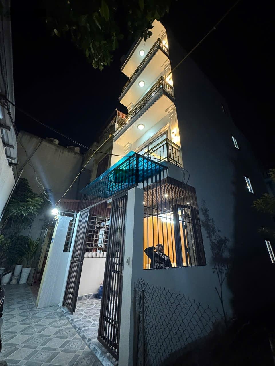 Nhà mới coong 50m 4tầng Thọ Am,Liên Ninh ngõ rộng ở cực kì thoáng 6,8tỷ.