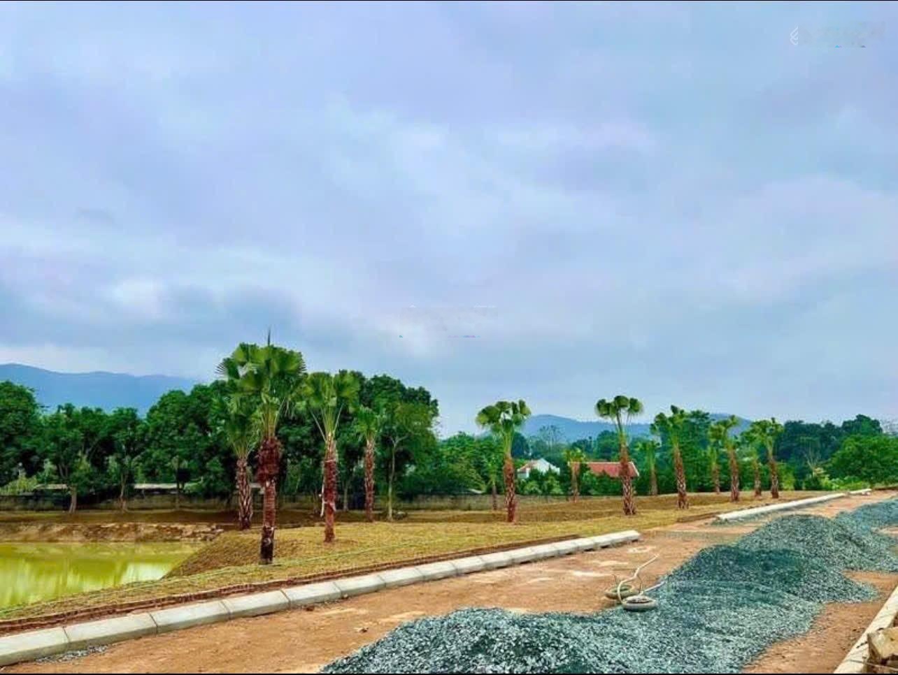 Hoa hậu dành cho ai? lô góc vip nhất đồng trạng, cổ đông, sơn tây dt 100m2, full thổ cư, gần đhqg,