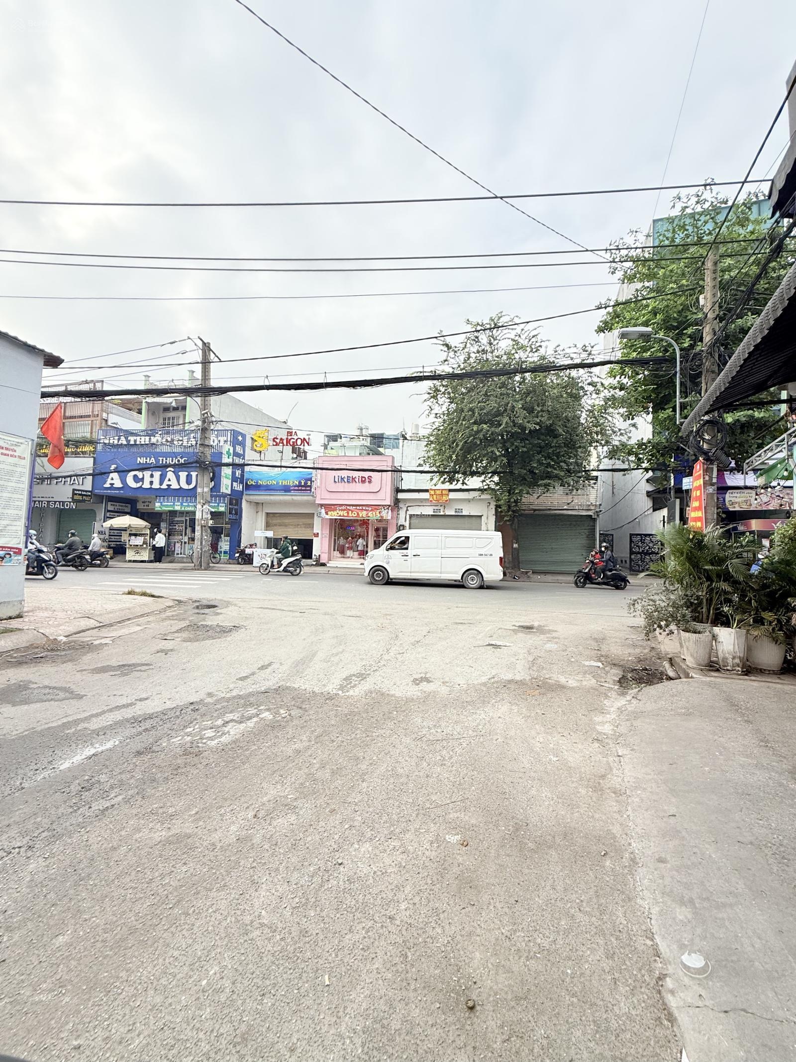 Đất Xây Biệt Thự gần 200m2, 8x22m, Khu Biệt Thự Làng Hoa, Nguyễn Văn Khối, Gần UBND Thông Tây Hội