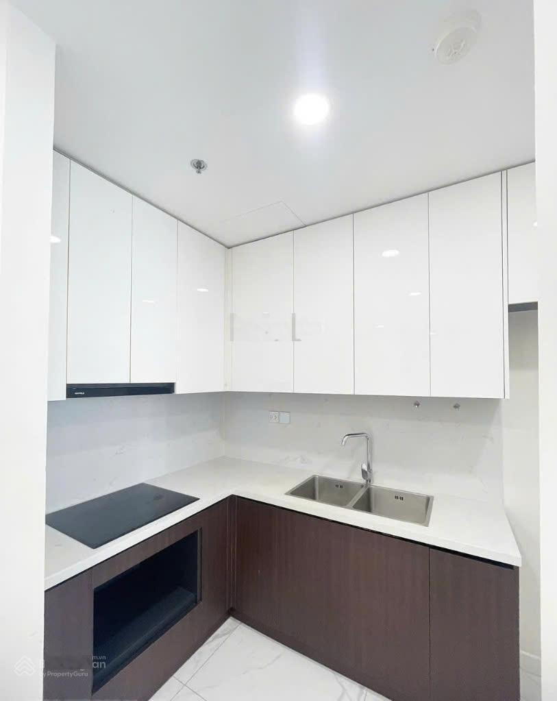 Bán vội căn hộ chung cư 85m2, 6,2 tỷ tại Sunshine Sky City, Phú Thuận, Tân Phú, Q7, HCM