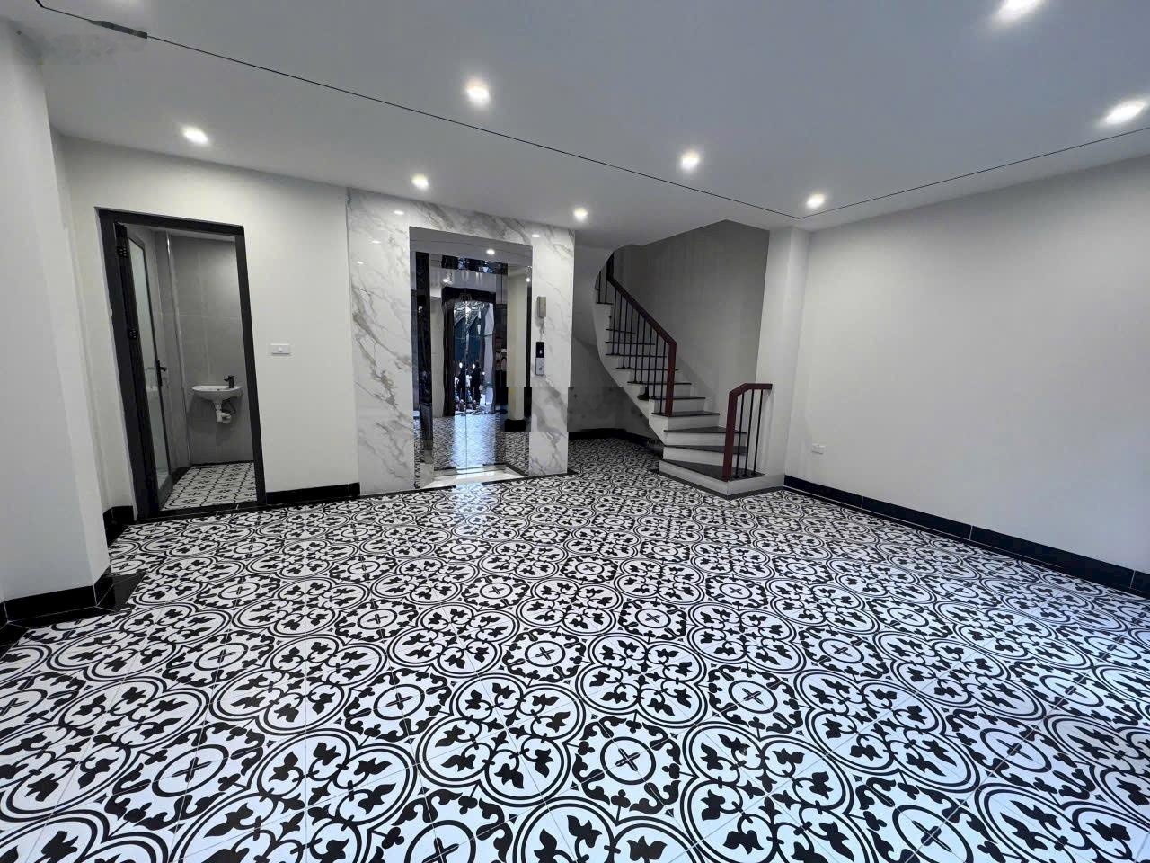 Nhà đẹp long lanh, ôtô đỗ cổng, hàng xóm vinhomes riverside, long biên, hà nội 45m - 9.85 tỷ