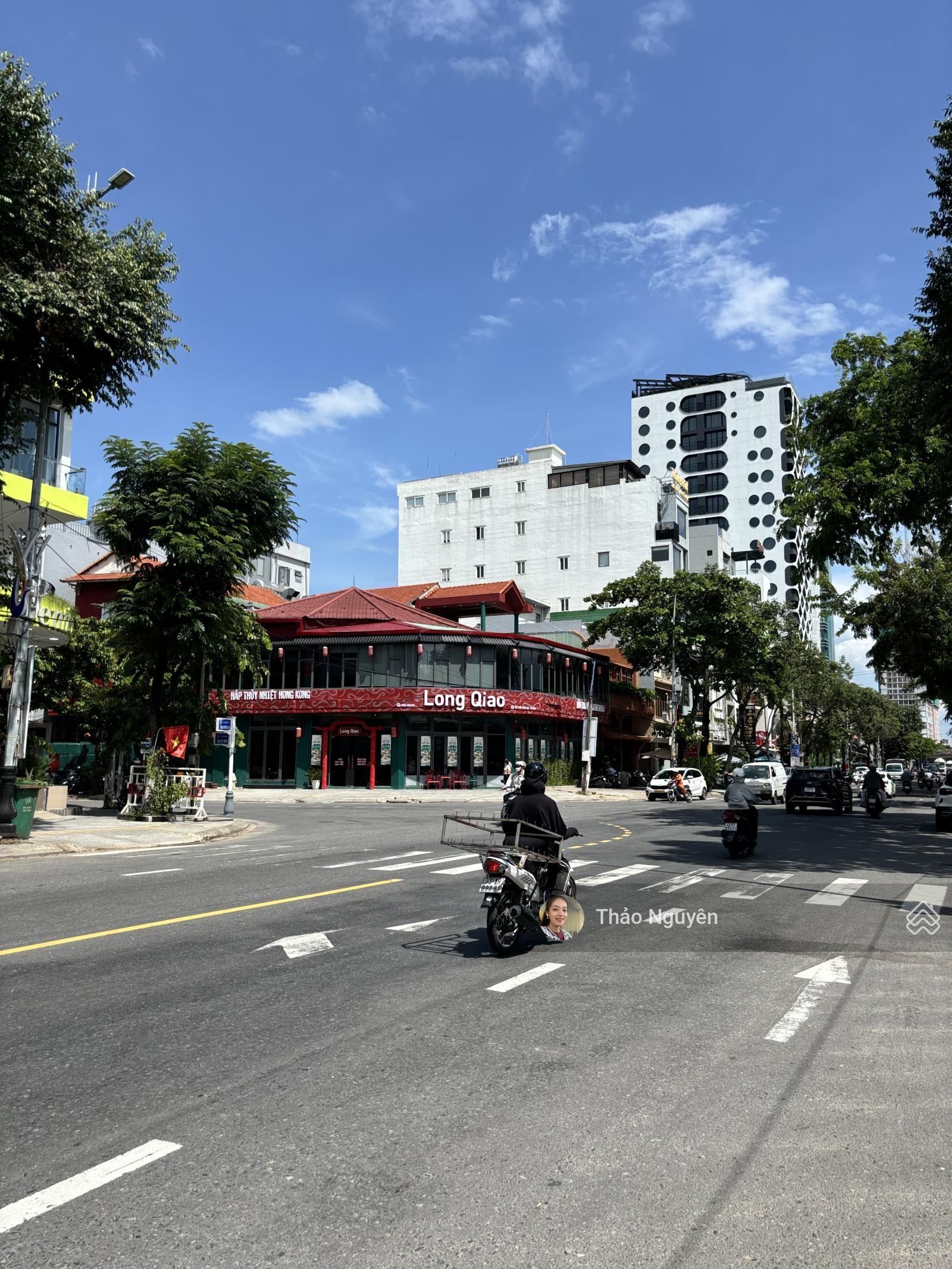 Rẻ hơn thị trường 5 tỷ. Bán lô góc 2 mặt tiền Hồ Nghinh - 247m2 giá chỉ 45 tỷ, LH 0905001634