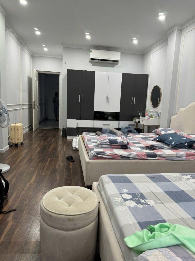 Khu VIP Hoàng Văn Thụ - 3 tầng ST - hẻm 6m - 73m2 (4.5*16.5) - Tặng NT đẹp - Chỉ 8.3 tỷ TL