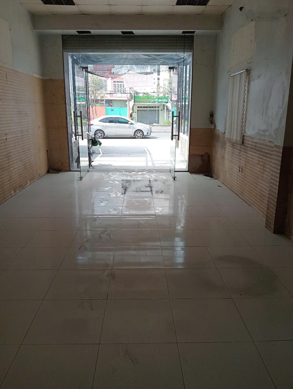 Bán nhà mặt phố Trần Văn Giàu, 9,4 tỷ, 120m2, pháp lý đầy đủ