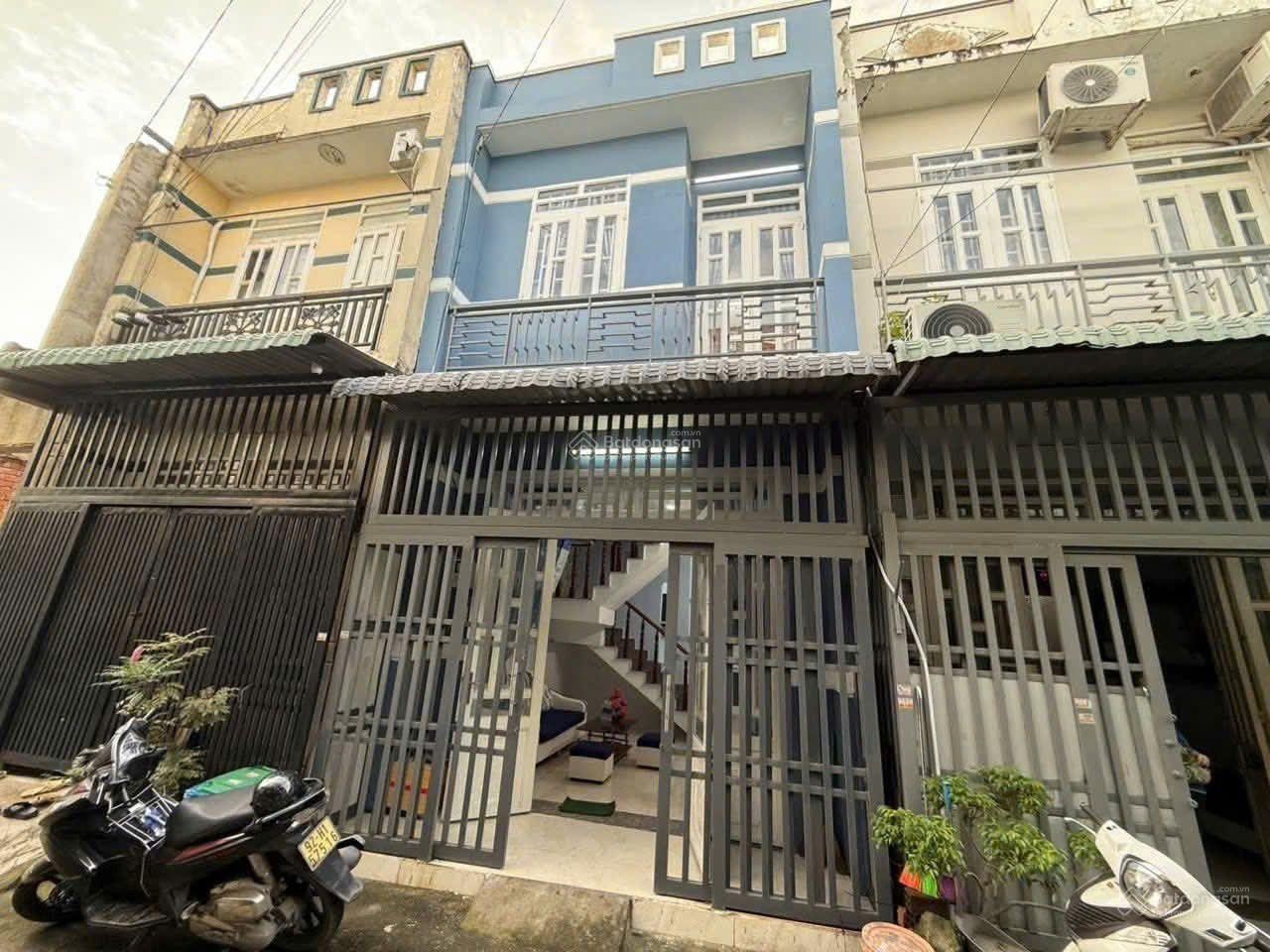 Nhà 1 trệt 1 lầu sau Chợ Đầu Mối Bà Điểm, Hóc Môn giá tốt - 1.66 tỷ, diện tích: 4m x9,5m