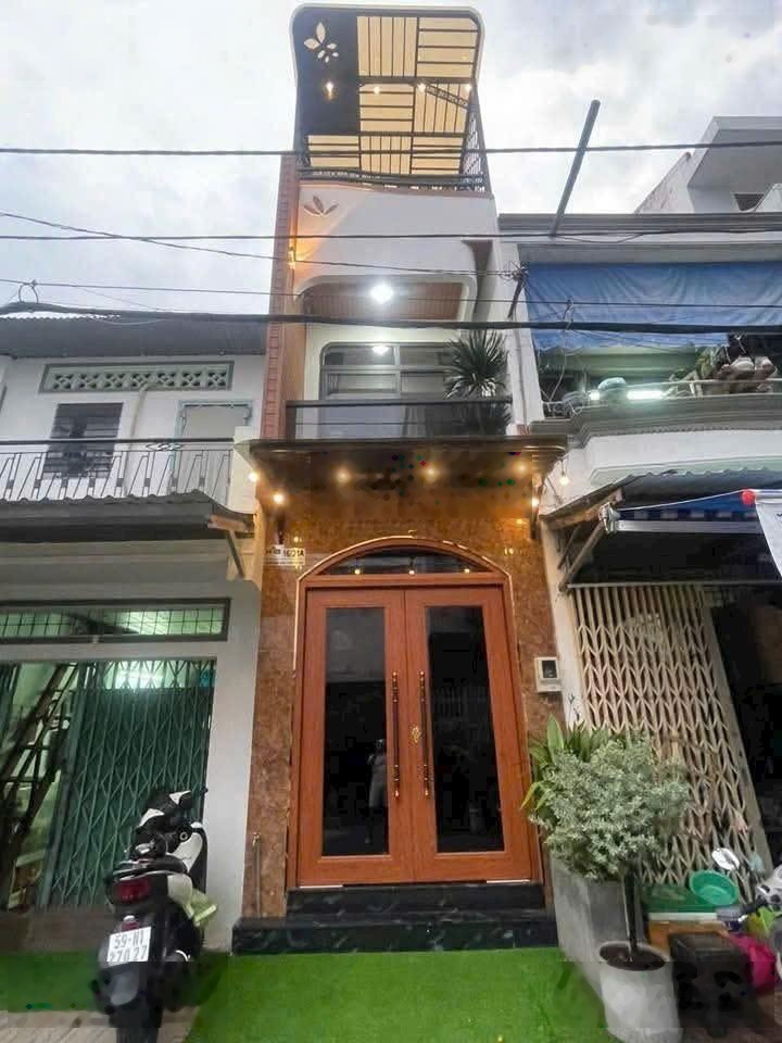 Bán nhà view đẹp Nguyễn Nhữ Lãm, 5,3 tỷ, 38m2, 3PN, 2WC, 3 tầng, Tân Phú, HCM