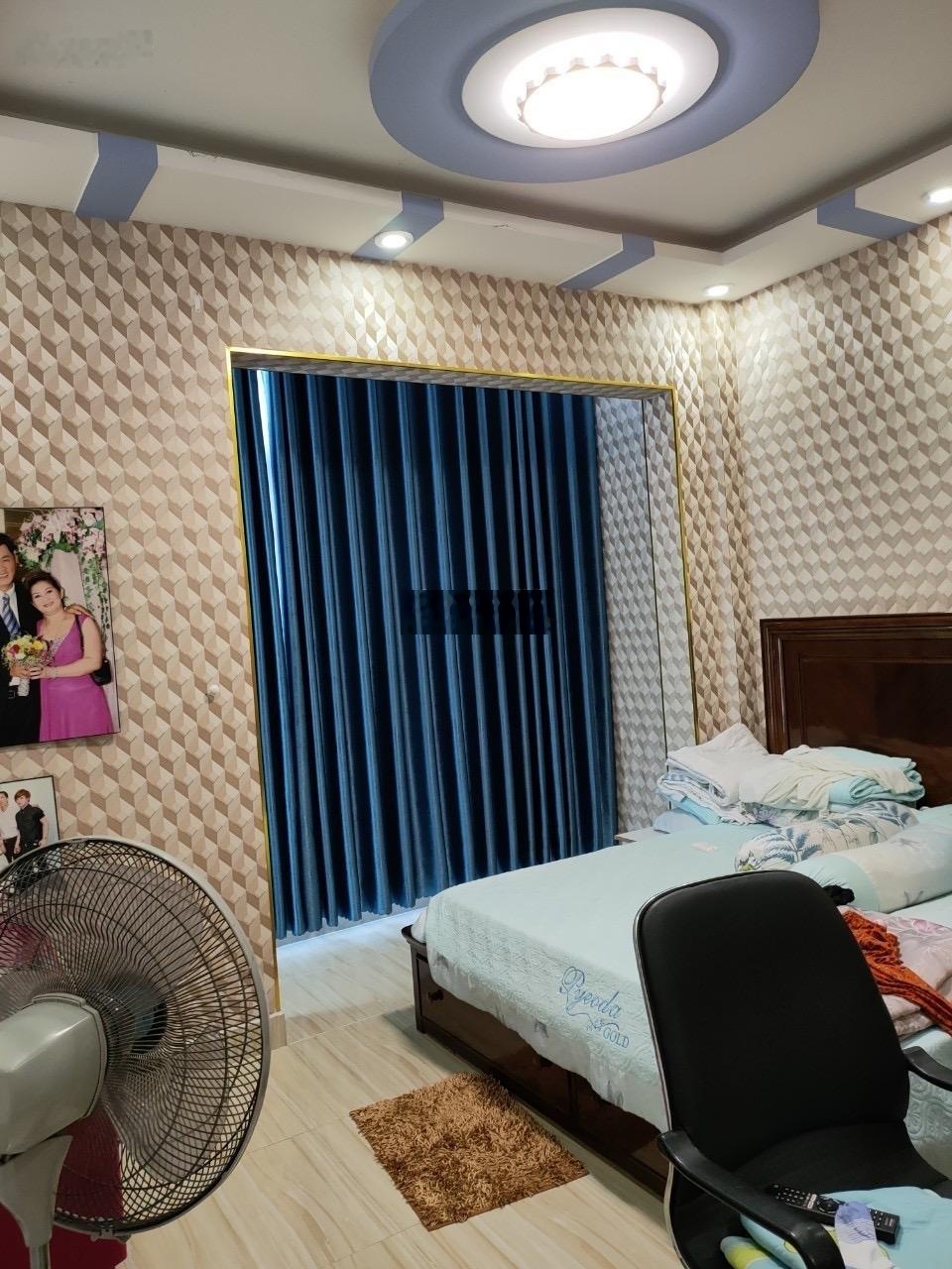 Bán nhà Cách Mạng Tháng Tám, 8,3 tỷ, 63m2, 4PN, 4WC, chính chủ