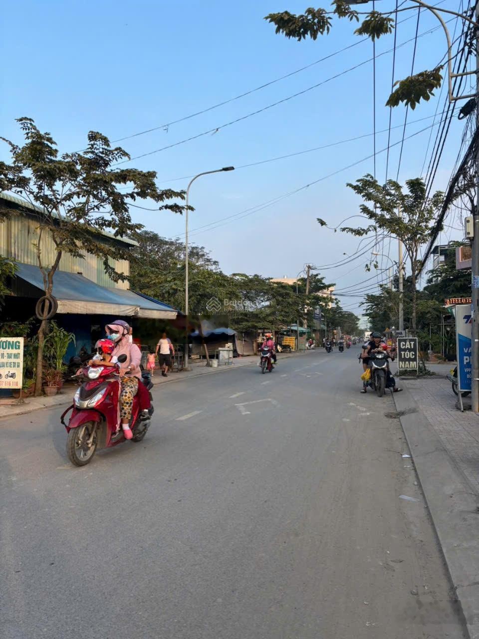 Bán đất nền mặt tiền Hồ Văn Long đối diện trường cấp 3 Bình Tân P. Tân Tạo Bình Tân 68m2, 5tỷ990