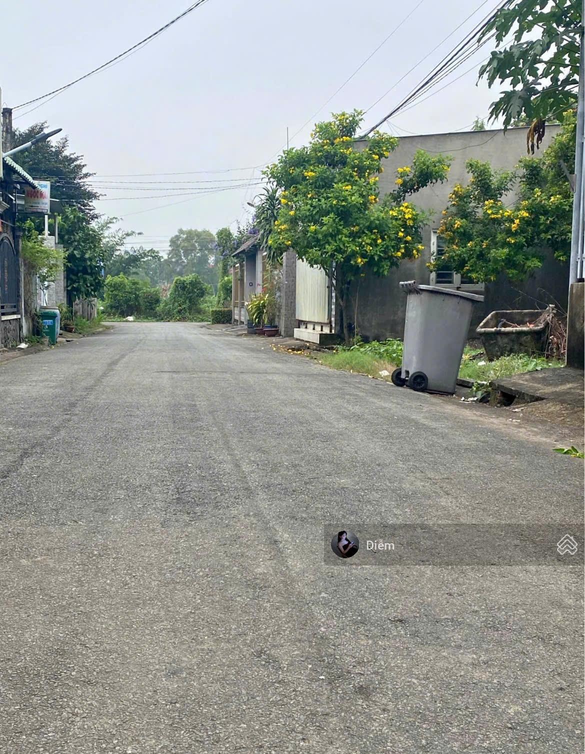 Bán 180m2 đất có sẵn 5p trọ giá 900tr, Đ.Hồ Văn Tắng gần KCN Tân Phú Trung, sổ hồng riêng