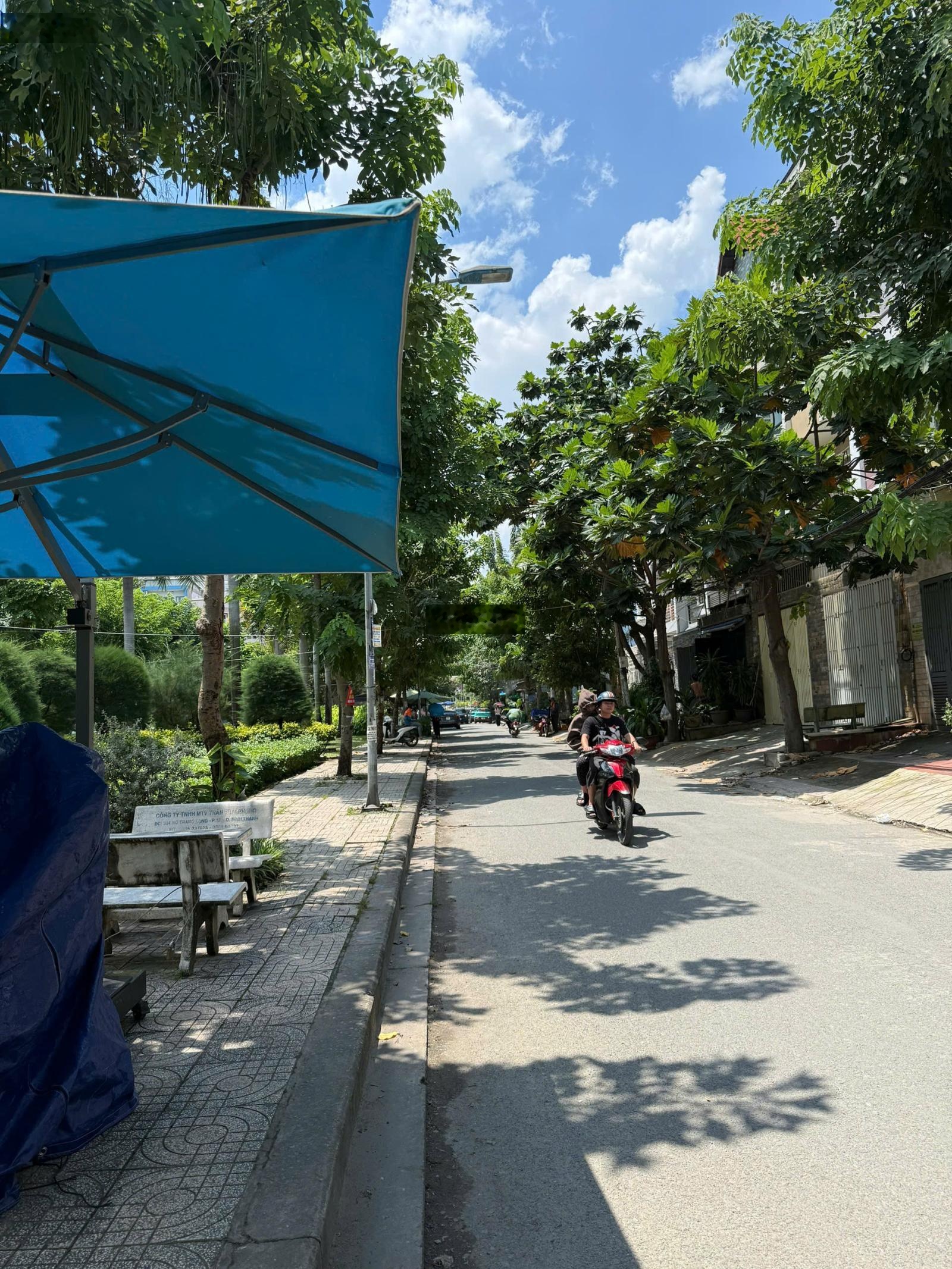 Hiếm! Bán lô đất sát ĐH Văn Lang-Đặng Thùy Trâm P13 Bình Thạnh, 5x20m, công viên trước nhà