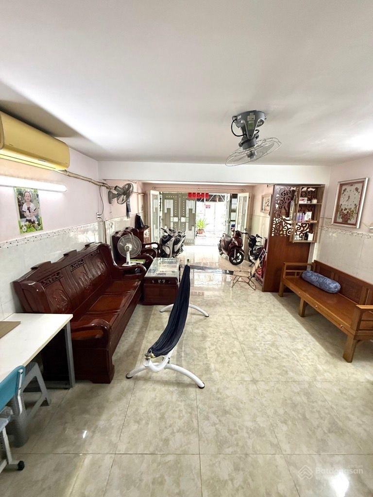 61m2(4.3x15) nở hậu, 3 tầng, hẻm xe hơi thông, Bà Hom Q6, ngay phố ẩm thực, sát chợ Phú Lâm