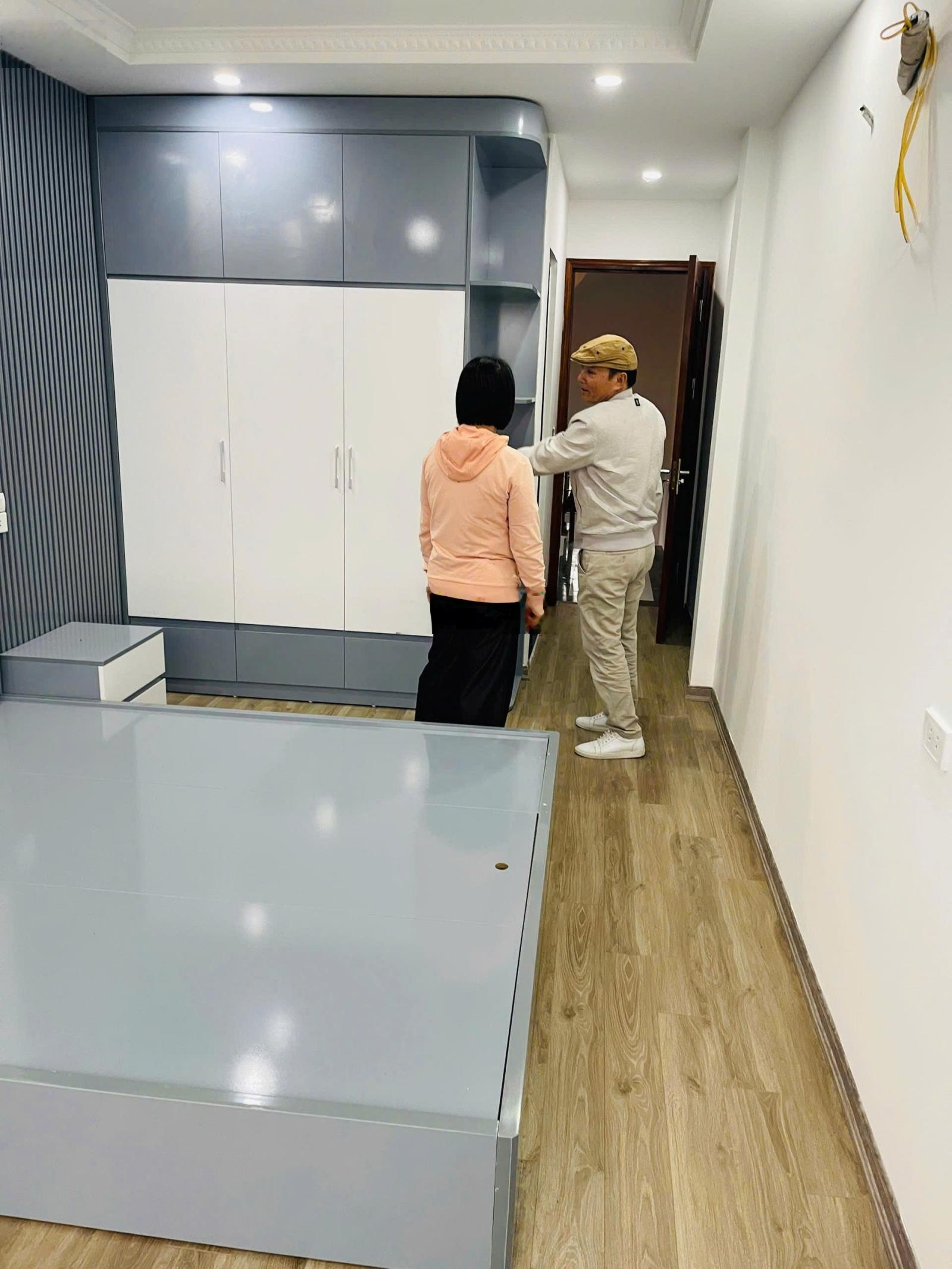 Siêu phẩm phân lô - 6 tầng thang máy - trung tâm thanh trì - ô tô ngủ trong nhà