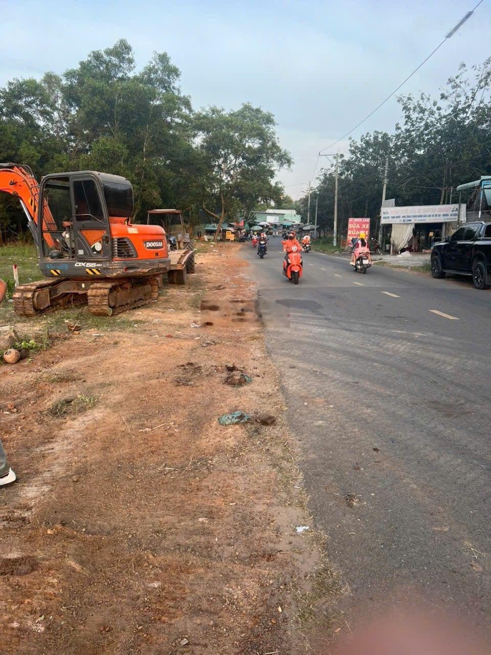 Bán đất ngay chợ Tự Phát, Chánh Phú Hoà