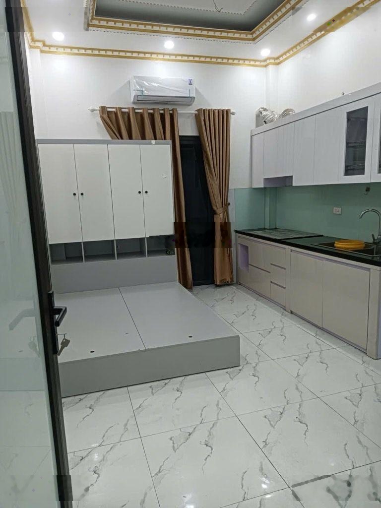 Chính chủ bán nhà Ngọc Hồi DT 50m2, giá hơn 5 tỷ ô tô đỗ cửa ngõ thông thoáng nhiều tiện ích