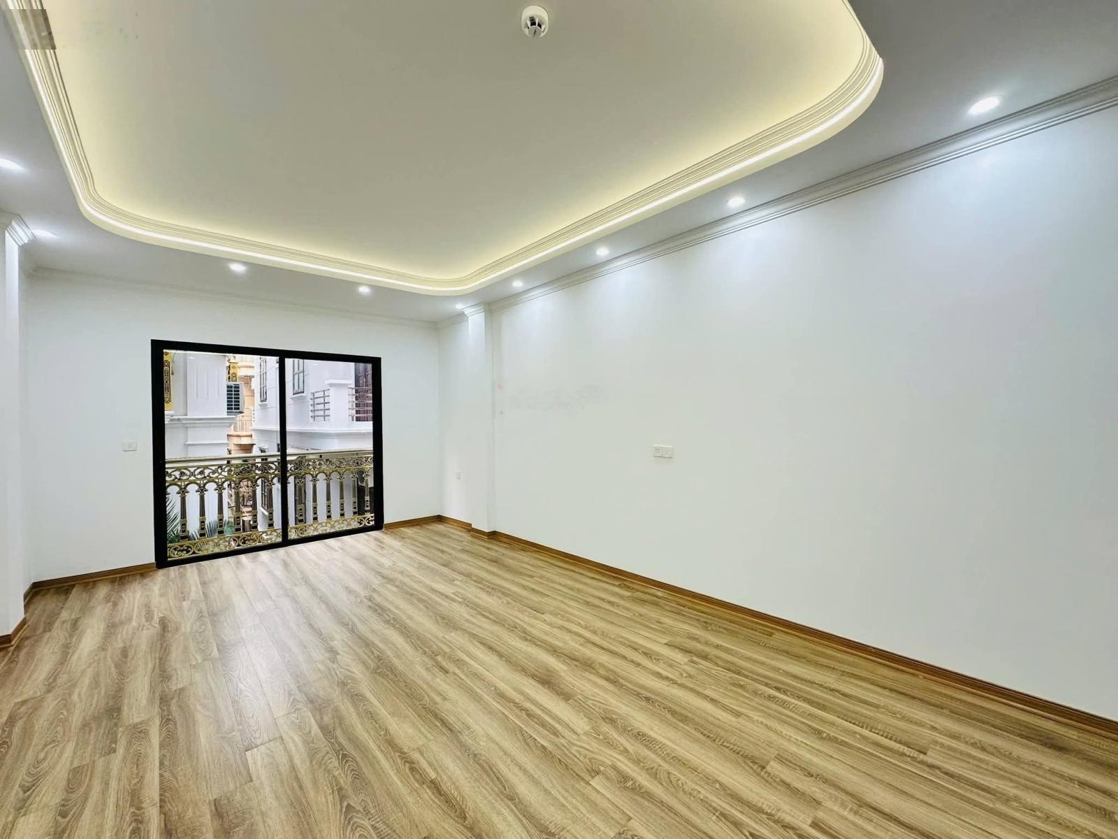 Cực ngon! Bán nhà 5 tầng thang máy đường Tây Mỗ. 40m2*5t. Xây mới. 20m ra ô tô tránh. Chỉ hơn 6 tỷ