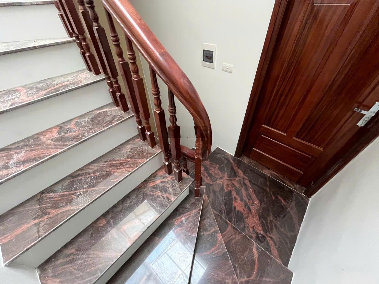 Bán nhà An Dương Vương, Tây Hồ, 30m2 5 tầng xây mới, gần Lotte, dự án Sông Hồng, gần trường c123