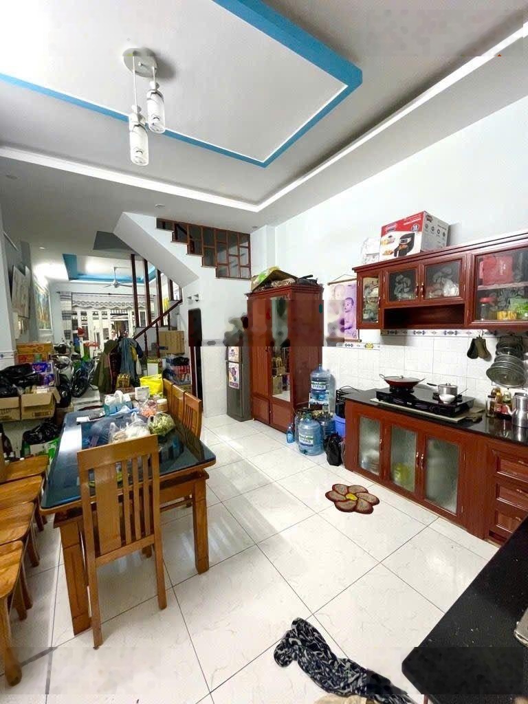 Nhà đẹp 4 tầng btct kiên cố (4x18m) 4pn - 2 mặt hẻm ô tô mã lò, bình tân chỉ 8.5 tỷ - shr