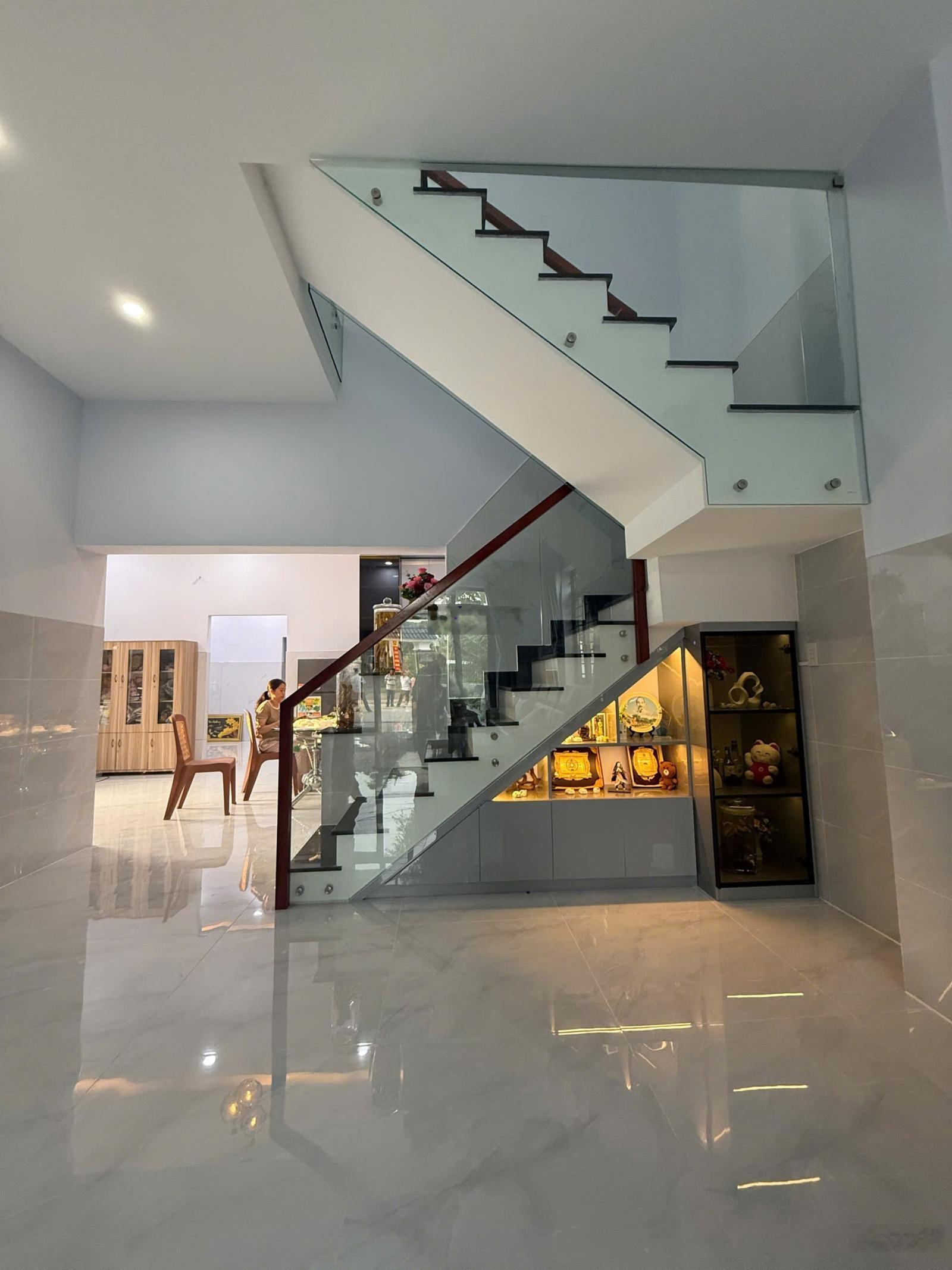 Bớt 200 triệu - Chủ gửi bán gấp Nhà 1 trệt 1 lầu - gần Mỹ Phước 3,4 Thới Hòa Bến Cát