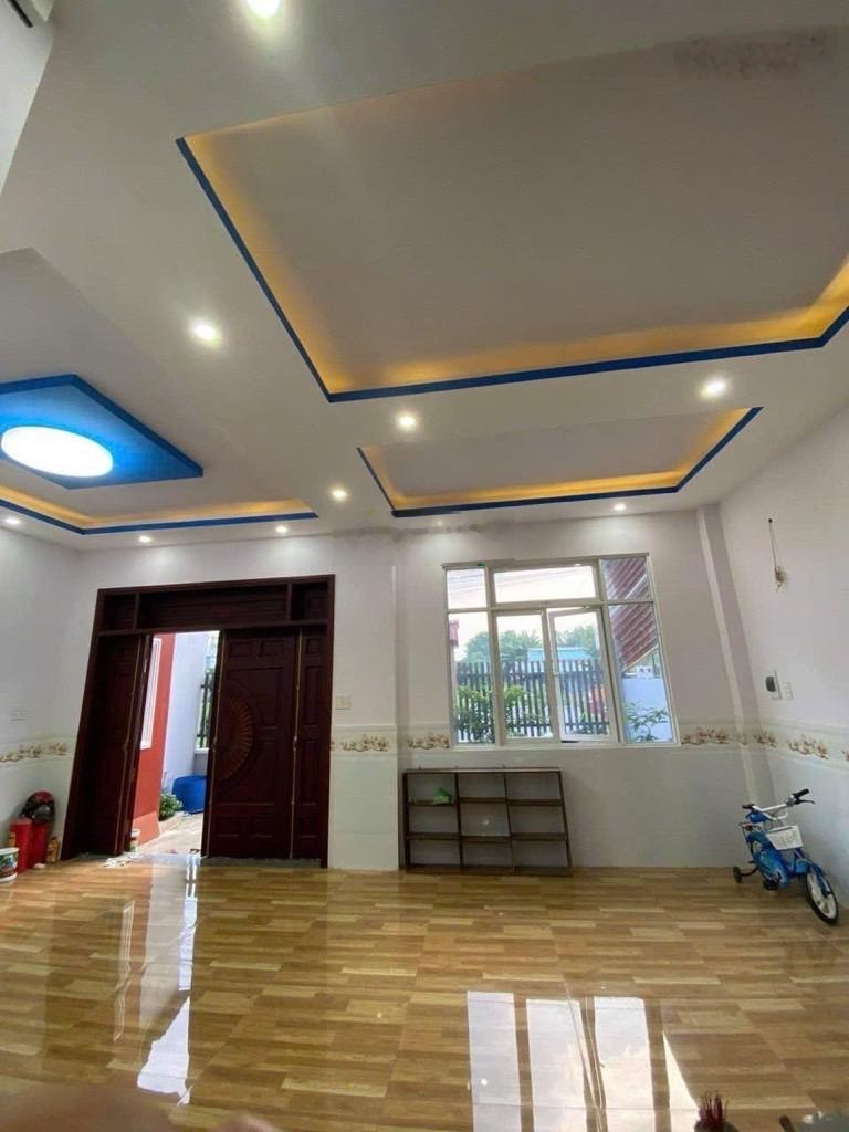 Go dĩ an nhà dòng tiền 30tr/tháng, ô tô vào nhà, 8 phòng