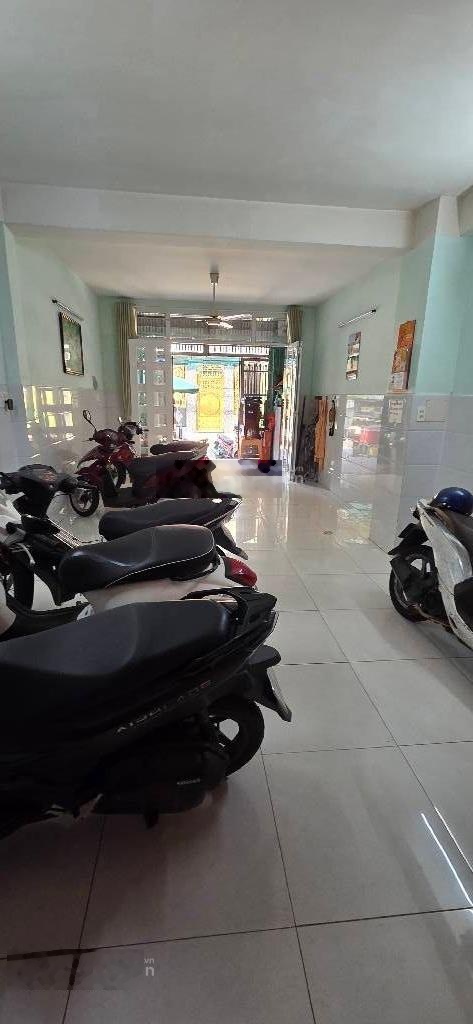 Mtkd ( 4 x 20 ) , nhà 6 tầng, bình phú, quận 6, sát metro bình phú, nhỉnh 12 tỷ tl