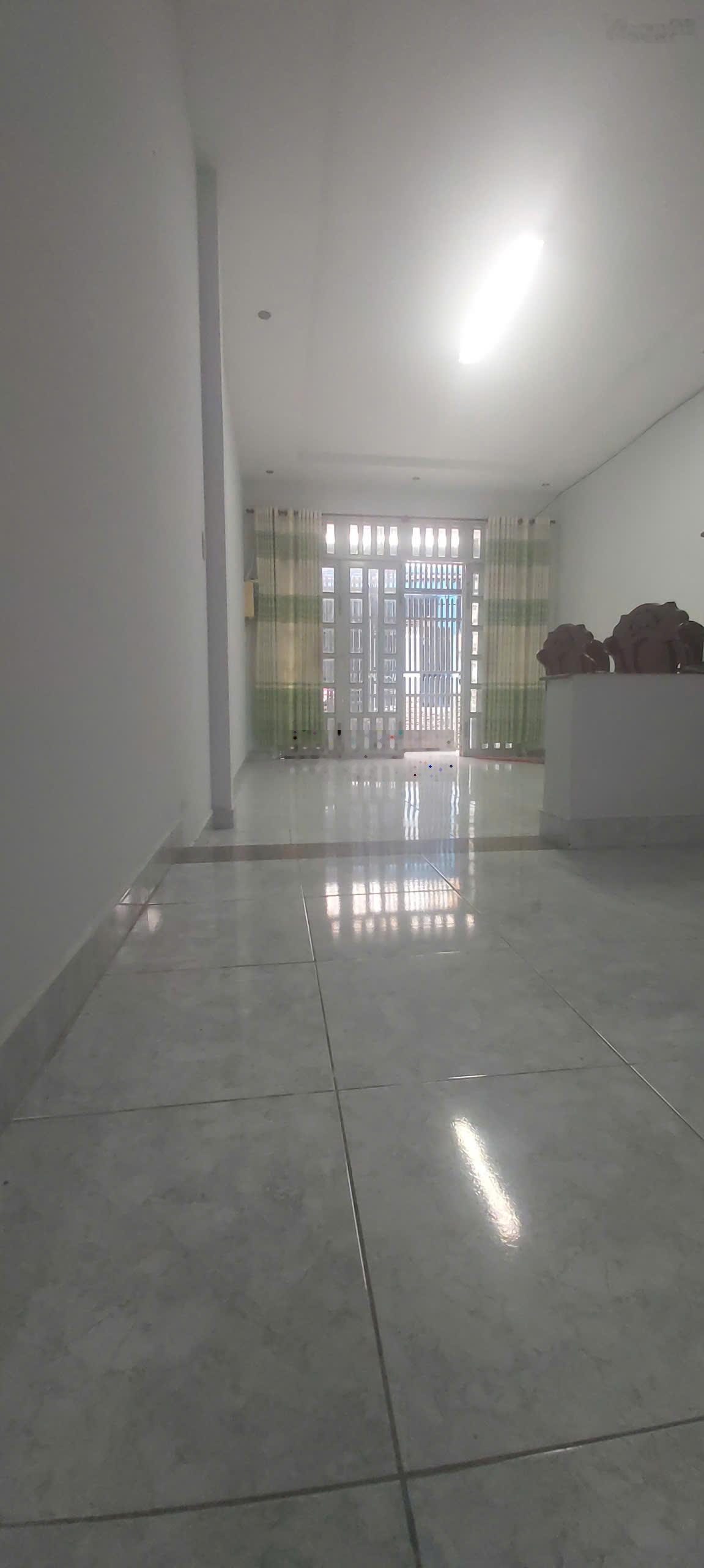 Cho thuê nhà nguyên căn đường Quang Trung, p10, dt 4x13m, 1 lầu, 2PN, 2WC