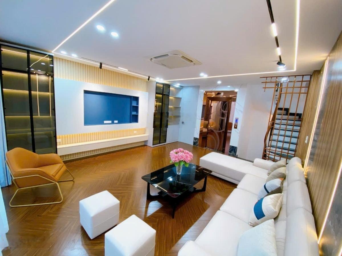 Bán Nhà Mặt Phố Trung Hòa, Cầu Giấy Dt 55m, 8 tầng, mt 5m giá 37 tỷ sđcc, kinh doanh, thang máy