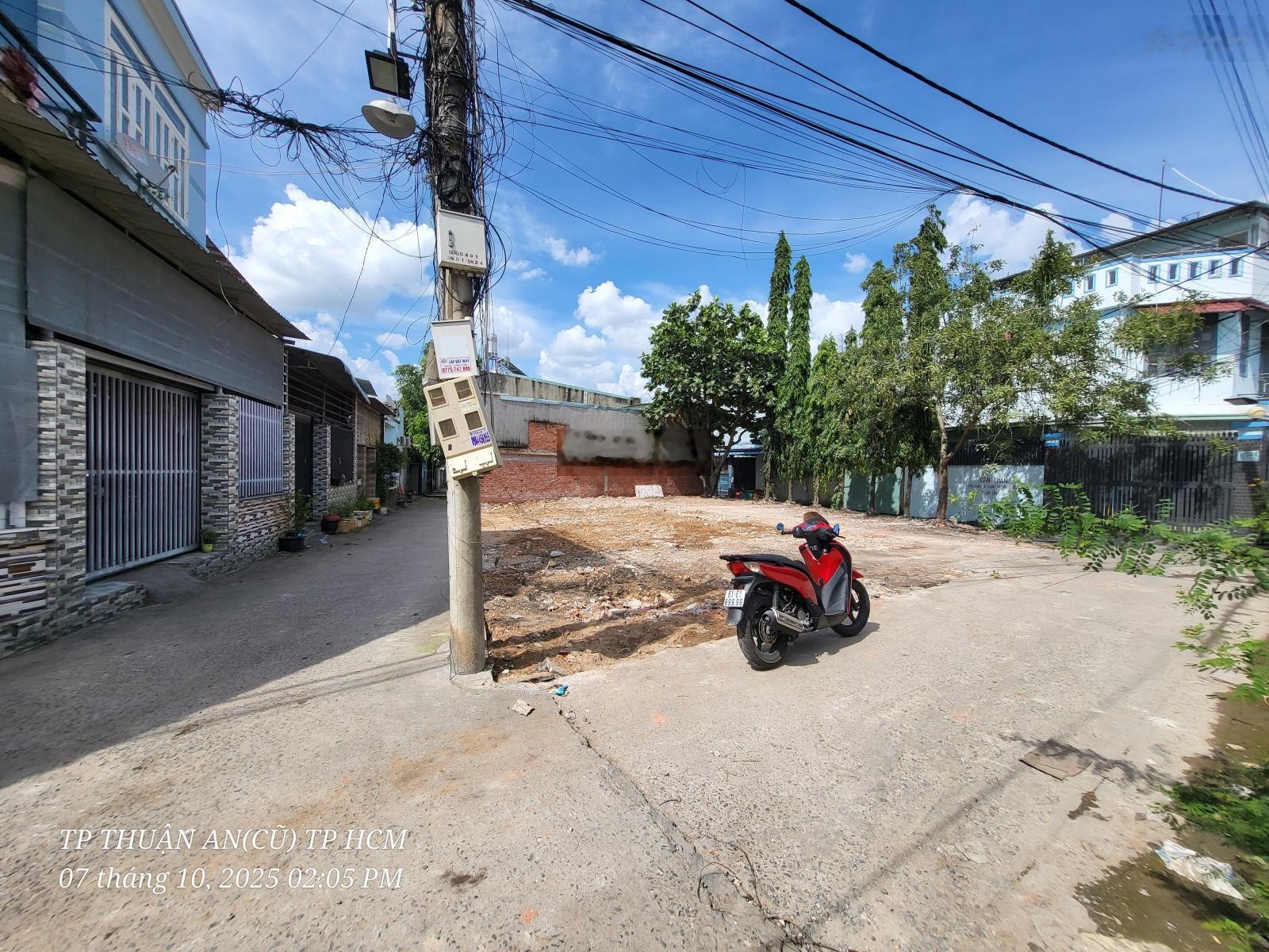 Góc 2 mặt tiền ngang 10m full thổ cư đường xe tải gần QL13, cạnh VSIP 1, KCX, Linh Trung 2