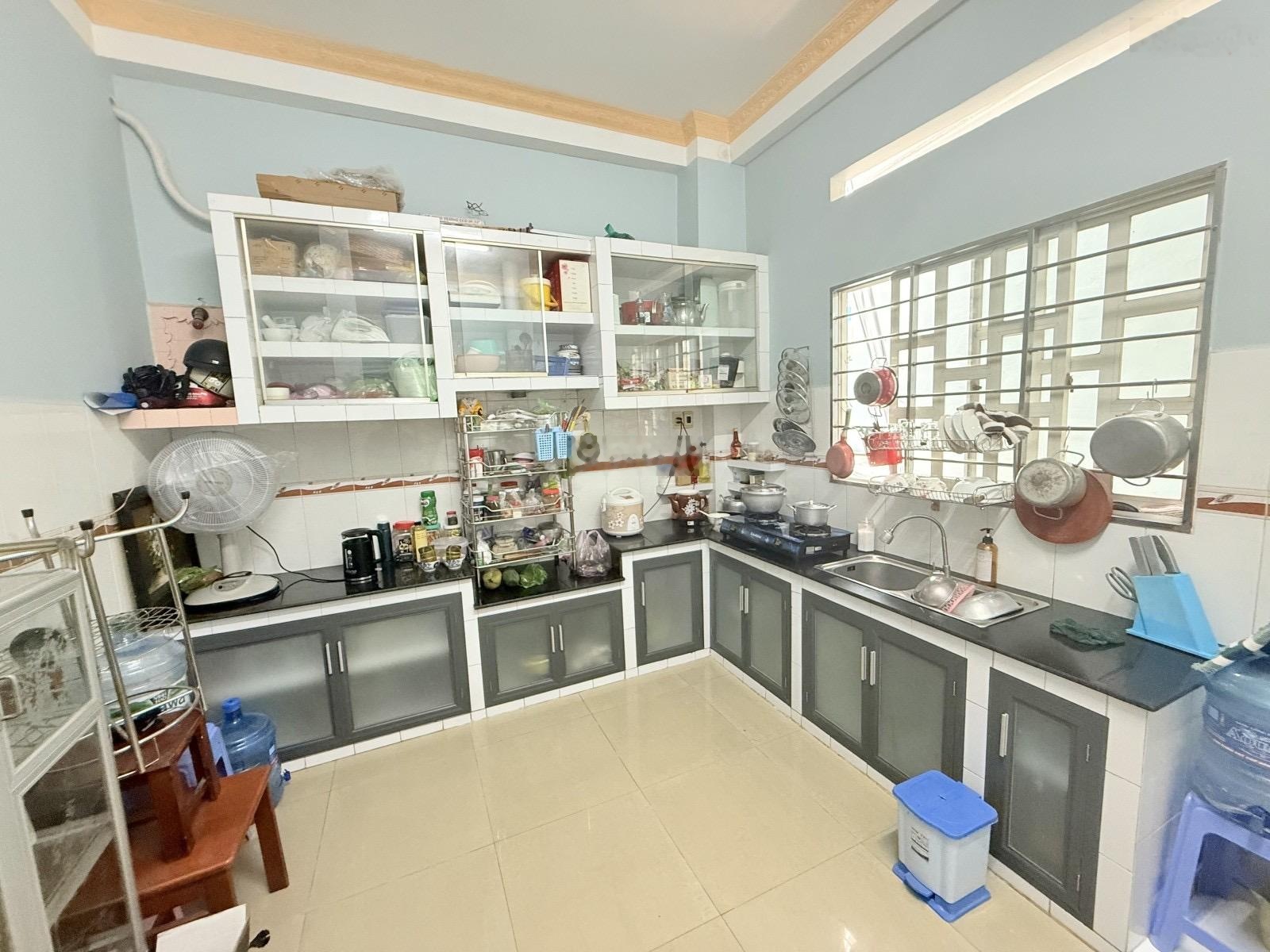 CHDV HXH 6m sát Vườn Lài, UBND Quận Tân Phú, DT 85m2 (5x17.2m2) 8PN 8WC thu nhập 35tr/th. Chỉ 9.8tỷ