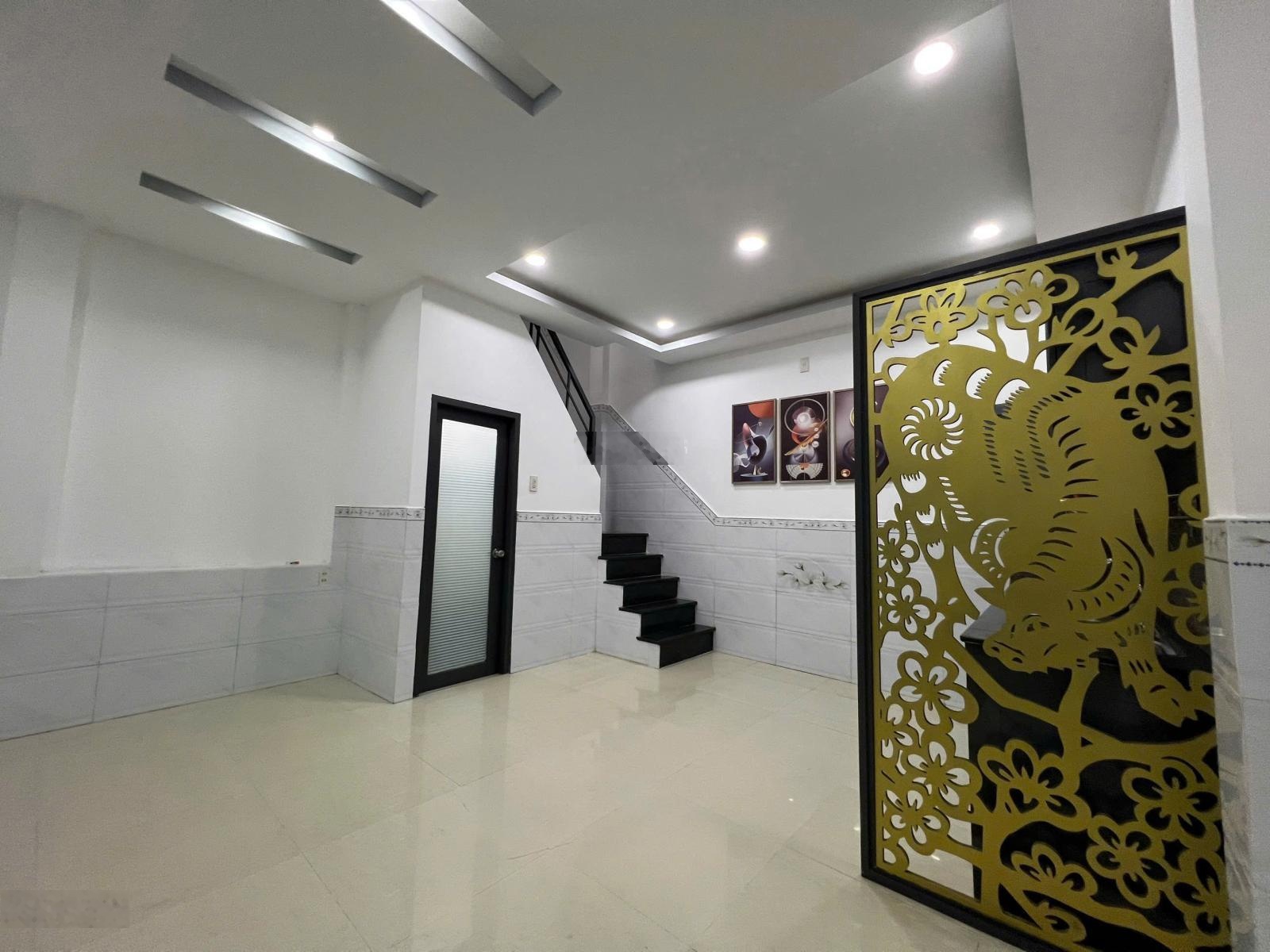 Bán nhà 2 tầng đường Đô Lương khu bàn cờ TTTP Nha Trang, gần chợ, gần biển. Sổ Đỏ hoàn công