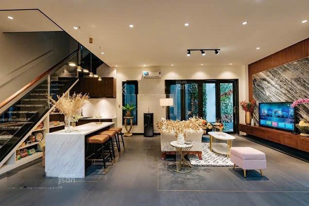 Biệt thự khu compound Đường Trần Não giá tốt nhất, DT 10x20m, 2 tầng áp mái giá chỉ 35 tỷ TL