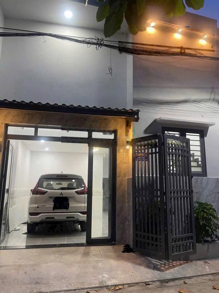 Bán nhà ngay KDC cao cấp - gần Tên Lửa - 2 tầng - DT 6x10m 51m2 - 3 phòng ngủ - chỉ 4,85 tỷ