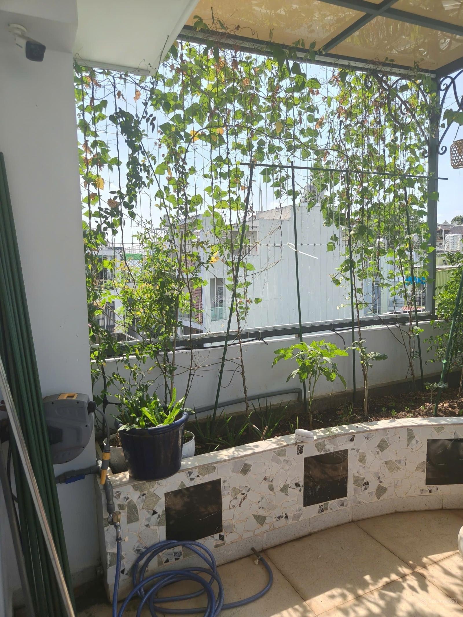 Bán nhà lê thúc hoạch - 78m2 - ngang gần 6m - 4 tầng - hẻm xe hơi 6m - full nội thất - giá 9,7 tỷ