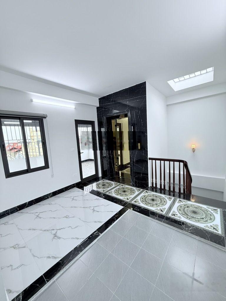 5,1 tỷ nhà 5 tầng, Hai Bà Trưng, sổ đỏ riêng. Căn duy nhất, pháp lý chuẩn nhất, đáng mua nhất