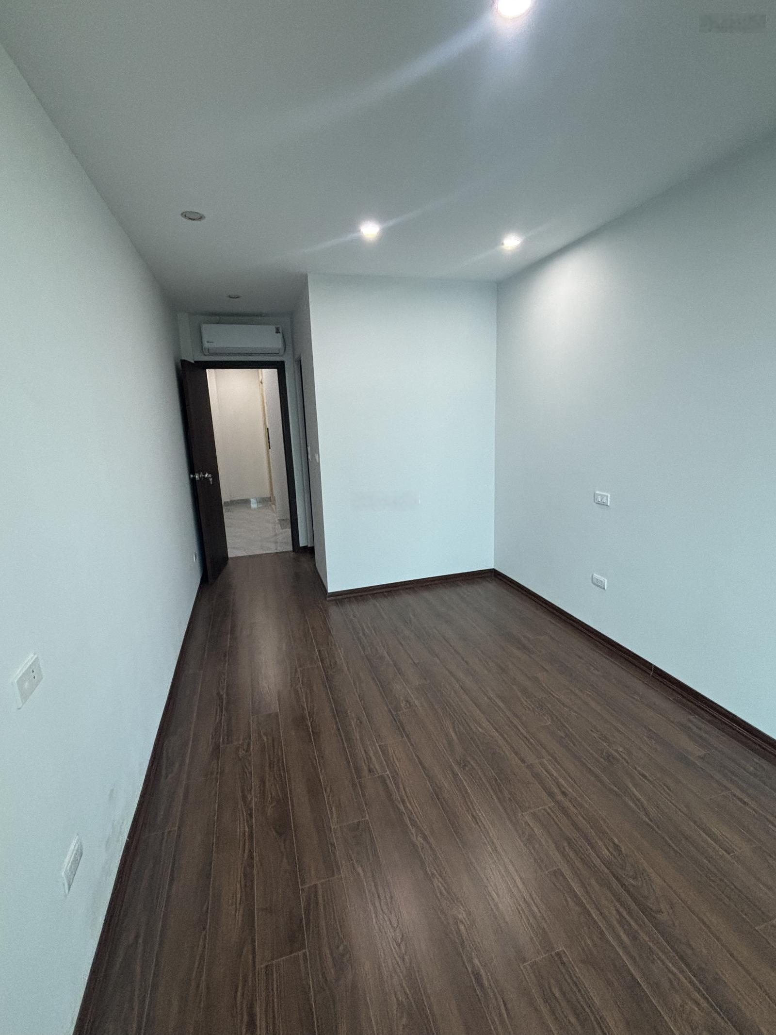 Bán gấp Nhà riêng 30m2, 5,9 tỷ ở Đường Ngọc Hồi, Ngọc Hồi, Thanh Trì, Hà Nội